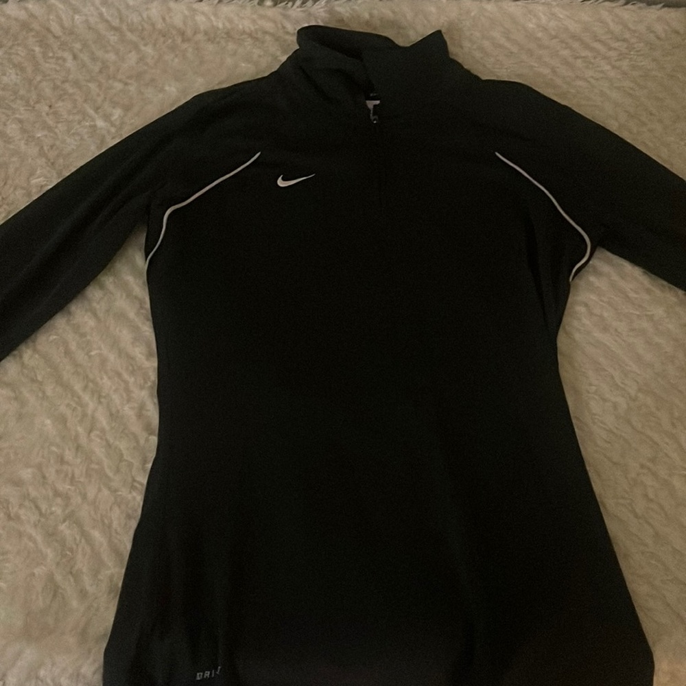 nike pull over
